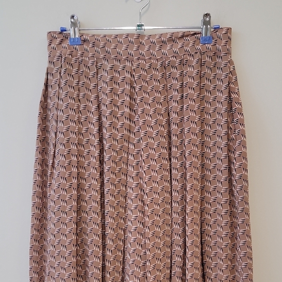 Dior Beige Patterned A-Line Skirt - Picture 10 of 16